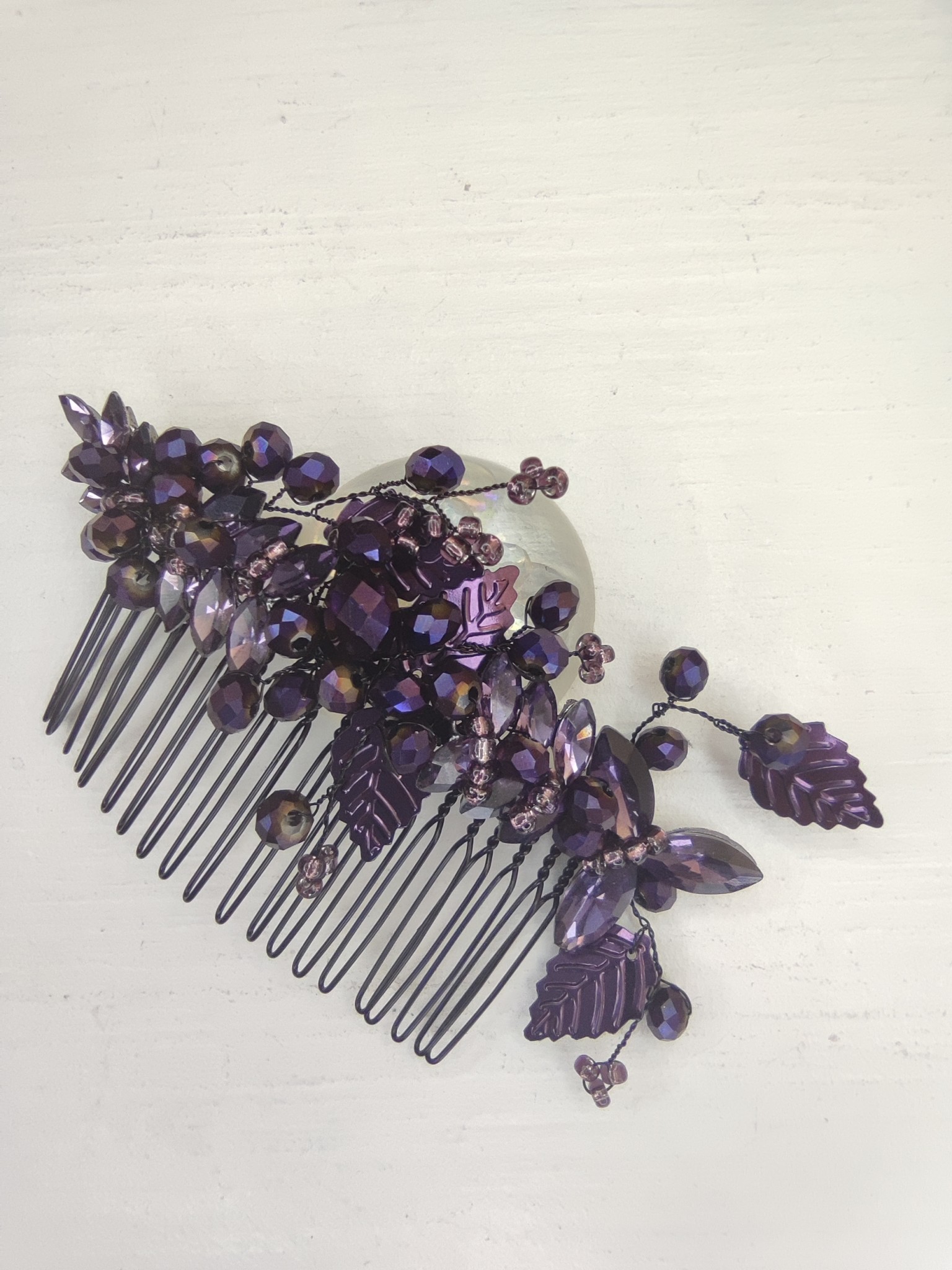 Extraordinary Hair Comb with Crystals and Leaves in Purple and Violet - Touch of Magic Extraordinary Hair Comb with Crystals and Leaves in Purple and Violet - Touch of Magic