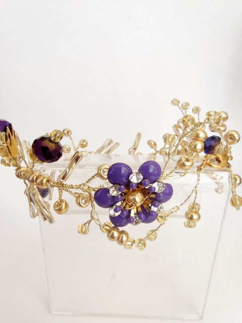 Modern Bracelet in Light Purple and Gold colors with Swarovski Crystals and Flowers - Purple Fantasy Modern Bracelet in Light Purple and Gold colors with Swarovski Crystals and Flowers - Purple Fantasy