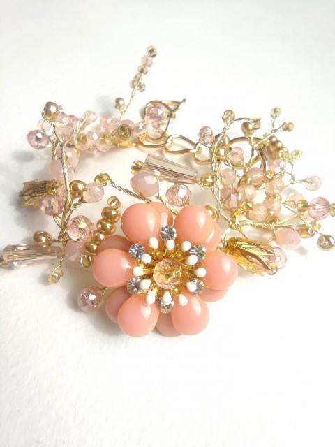 Luxus karkötő barack és arany színben, Swarovski kristályokkal és virágokkal - Romantikus hercegnő