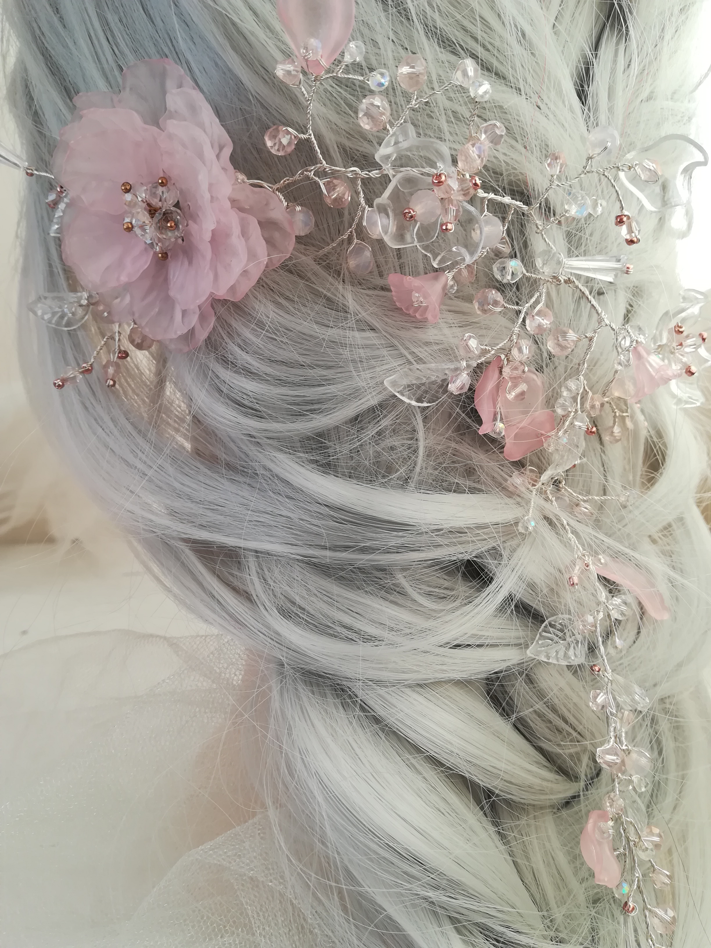 Pembe Çiçekler ve Kristaller ile Romantik Uzun Saç Asması - Sakura Blossom